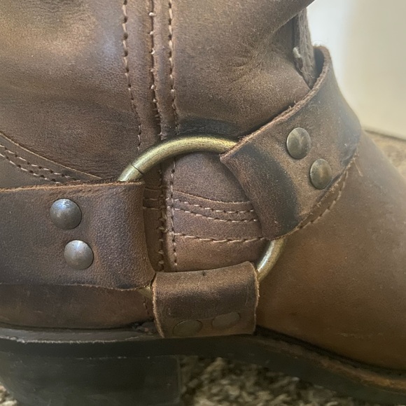 Frye Harness 12R Classic Women’s Boot - Picture 13 of 15